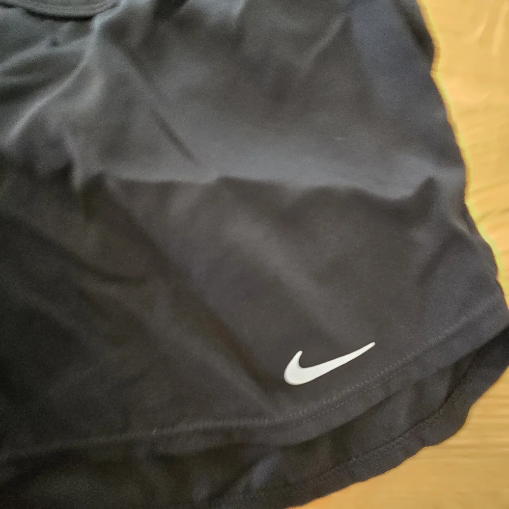 Nike Women's Athletic Black Swim Shorts Size Medium - Picture 2 of 5